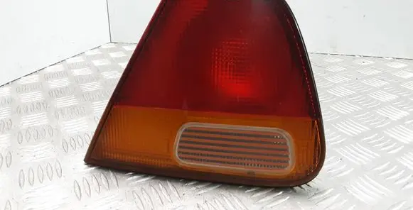Mitsubishi Carisma Tailgate rear/tail lights 291802 MB9529