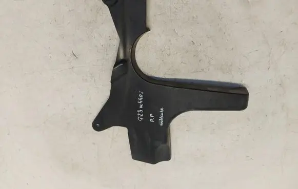 BMW 4 G22 G23 G24 G26 Steering wheel column trim 9627321-JLK01