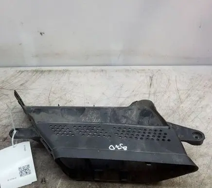 Audi A4 S4 B8 8K Air intake duct part 8K0129618 8K0129618A