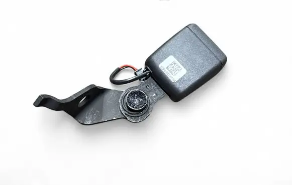 BMW 2 G42 Rear seatbelt buckle 646104100E 049674414 9496744