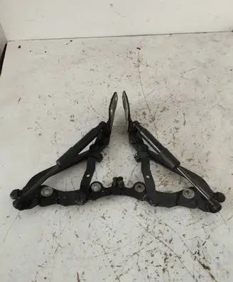 Audi A3 S3 8V Tailgate/trunk/boot hinge 8V7827299B
