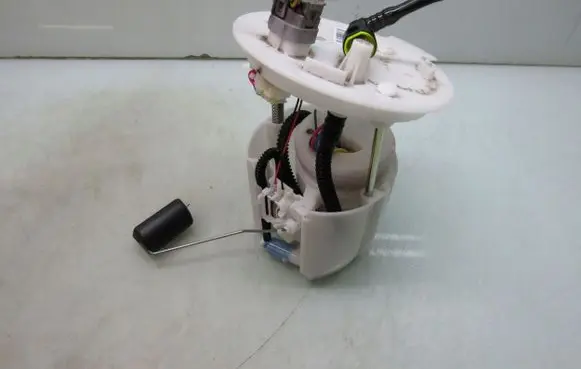 Mazda 3 In-tank fuel pump HF071335XA
