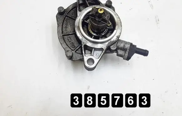 KIA Carnival Vacuum pump 288104x100