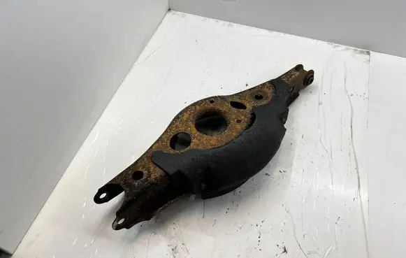 Toyota RAV 4 (XA30) Rear control arm 