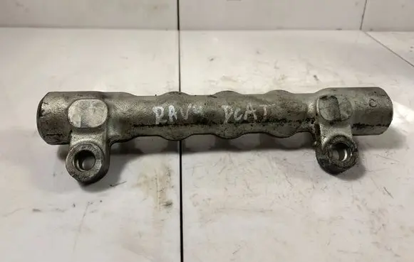 Toyota RAV 4 (XA30) Fuel main line pipe