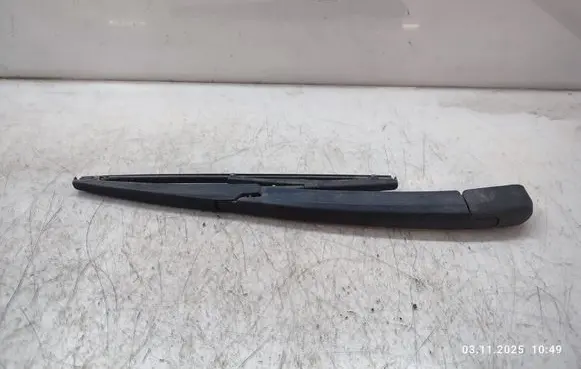 KIA Sorento Rear wiper blade arm 
