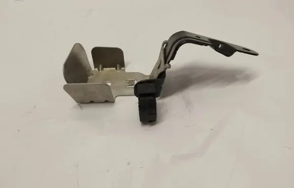 Audi e-tron Other engine bay part 4KR820195C