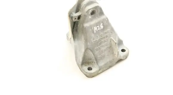 BMW 4 F32 F33 Engine mounting bracket 6859416 6859406