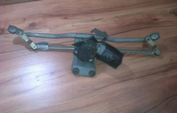 Ford Escort Front wiper linkage and motor