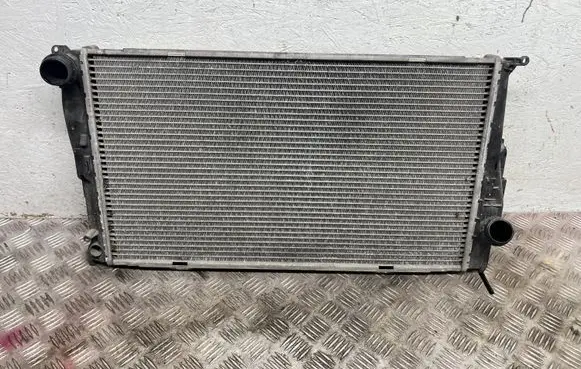 BMW 3 E90 E91 Coolant radiator 7788903