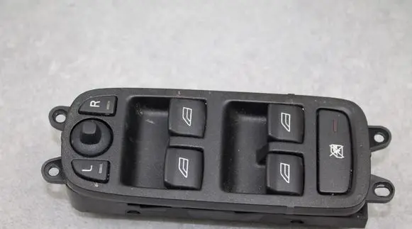 Volvo V50 Electric window control switch 30773427 30773428