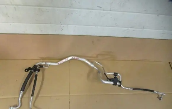 Opel Grandland X Air conditioning (A/C) pipe/hose 9678270580