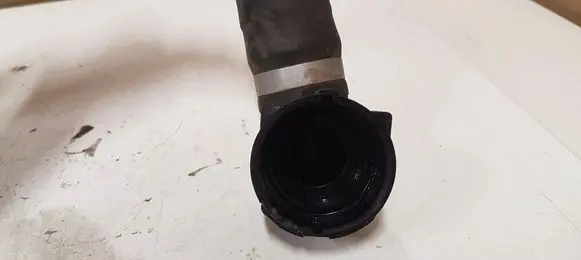 Volvo V40 Engine coolant pipe/hose 31319310
