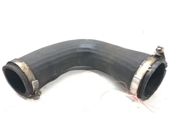 Volkswagen Golf VI Intercooler hose/pipe