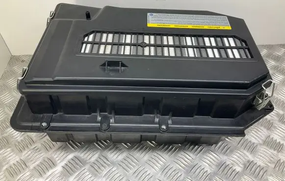Battery box tray