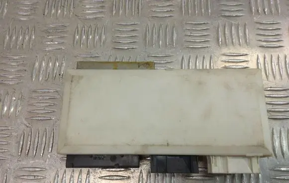 BMW 5 E39 Comfort/convenience module 8381962