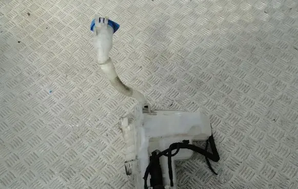 Audi Q3 F3 Windshield washer fluid reservoir/tank 