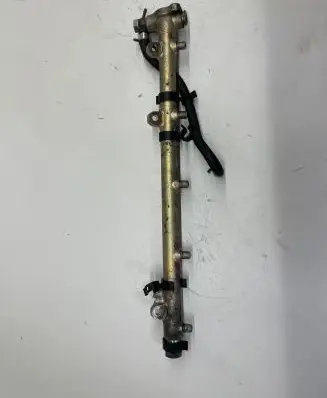 Mercedes-Benz E W210 Fuel main line pipe A6120700095 0445215007