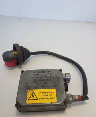 BMW X5 E53 Headlight ballast module Xenon 8386708