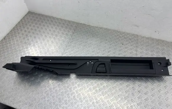Volkswagen PASSAT B8 Parcel shelf load cover mount bracket 3G9858832