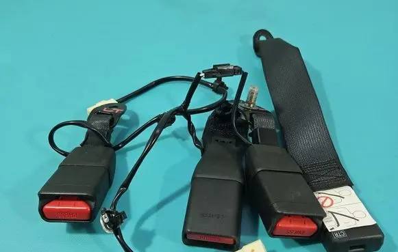 Suzuki Vitara (LY) Rear seatbelt 1117164 IMPRK1501061
