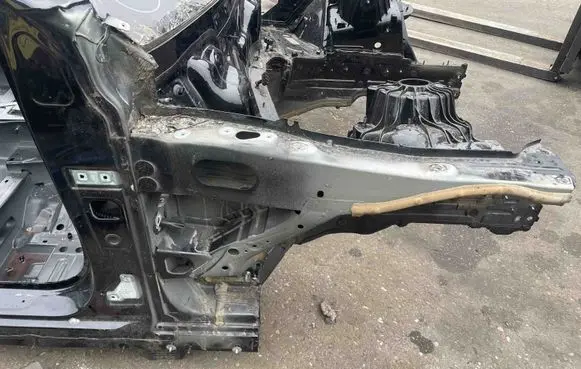 Front quarter panel