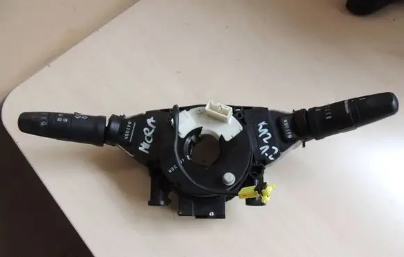 Nissan Micra Indicator stalk 14425