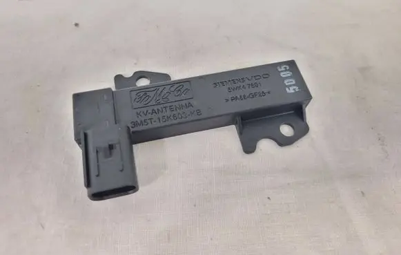 Ford Focus Aerial antenna amplifier 3M5T15K603KB