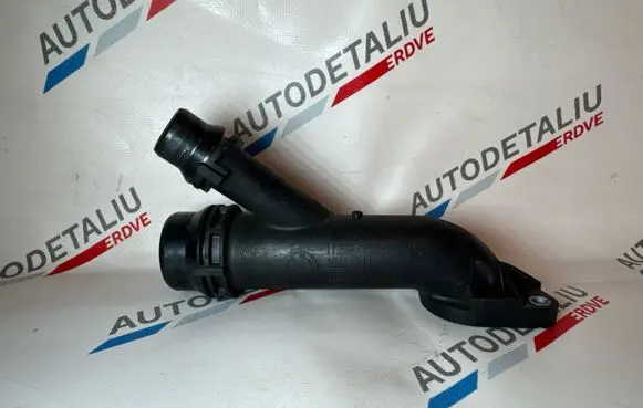 Engine coolant pipe/hose