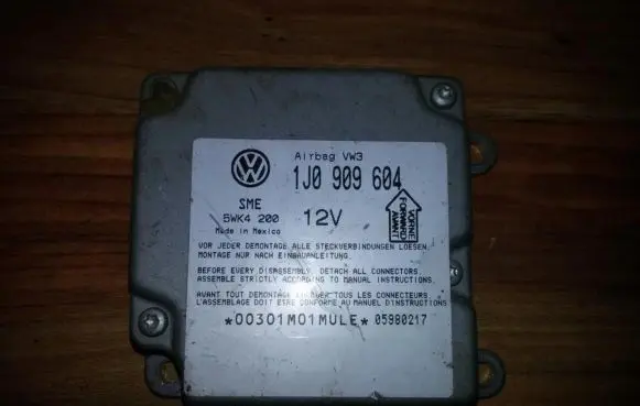 Volkswagen PASSAT B5 Airbag control unit/module 1J0909604 5WK4200