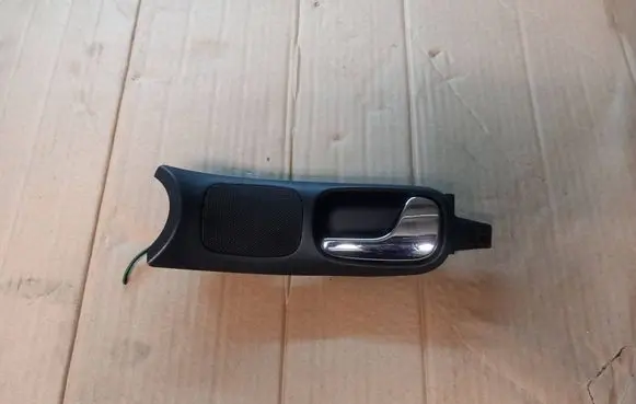 Audi A4 S4 B5 8D Front door interior handle 8d0837020