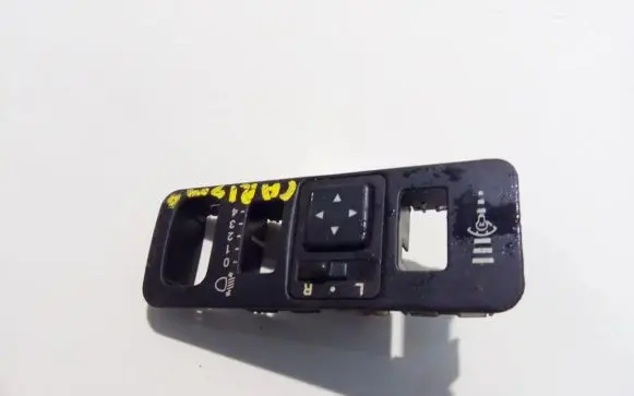 Mitsubishi Carisma Wing mirror switch 10480478420