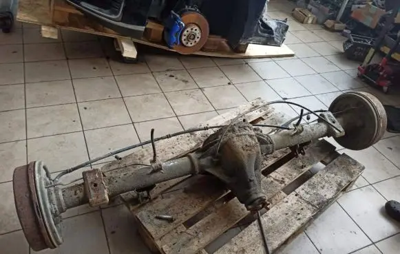 Rear axle beam