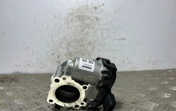Peugeot 5008 II Throttle valve 983017148000