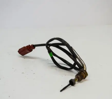 Volkswagen Tiguan Oil temperature sensor 03L906088CL