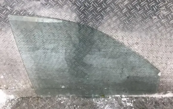 Mitsubishi Space Runner Front door window glass four-door