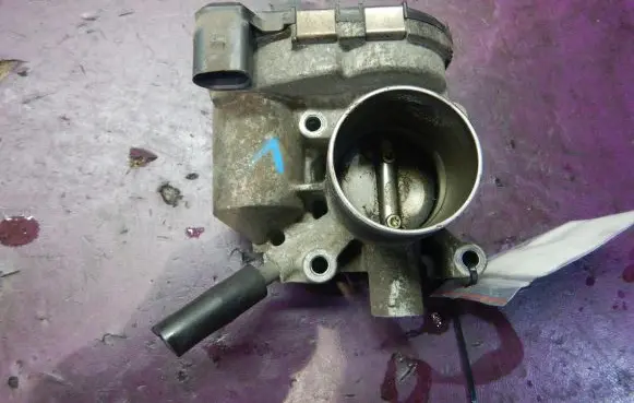 Seat Ibiza II (6k) Throttle body valve 030133062C