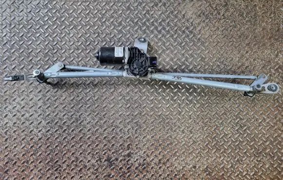 Front wiper linkage and motor