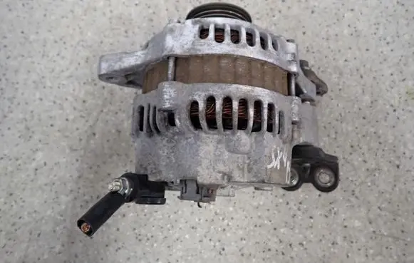 Suzuki SX4 Generator/alternator 3140055L0