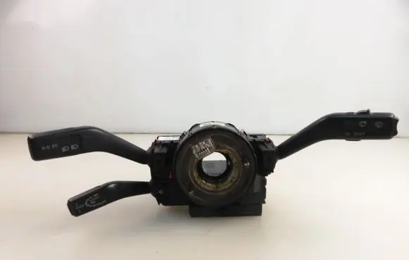 Wiper turn signal indicator stalk/switch