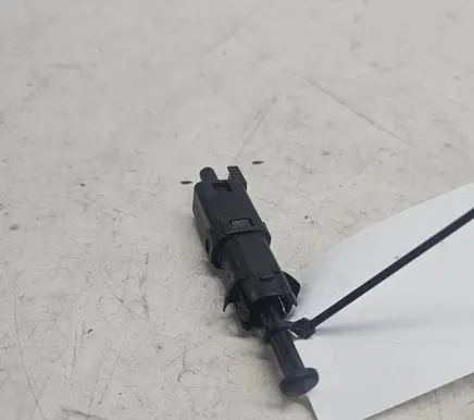 Volvo S40, V40 Brake pedal sensor switch 9146505