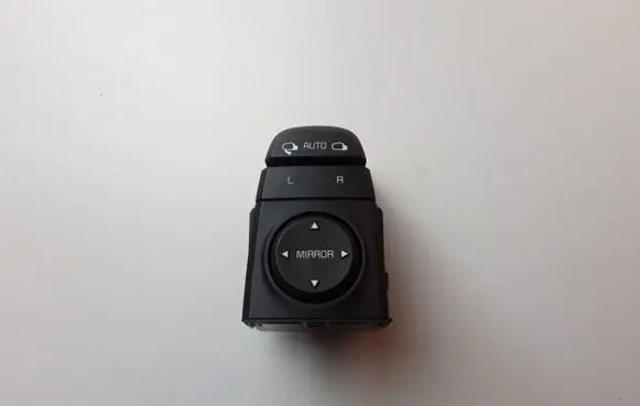 KIA Sportage Wing mirror switch 93530D9500