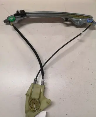 Renault Laguna III Rear window lifting mechanism without motor 827010001R 974827102 989696103