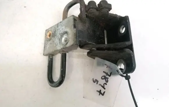 Audi A6 S6 C6 4F Rear door lower hinge 8E0833411E
