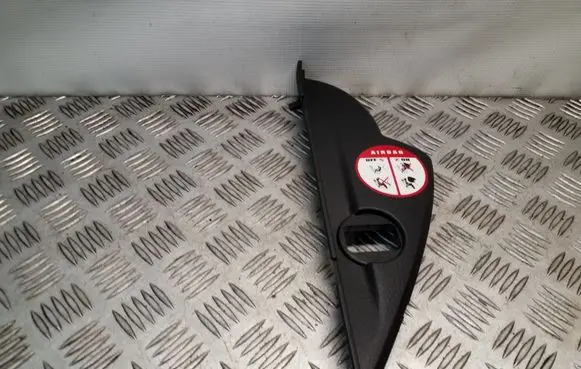 KIA Sorento Dashboard side end trim 847652P110