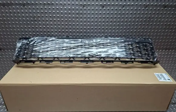 Fiat 500 Front bumper lower grill S26336933 735619520