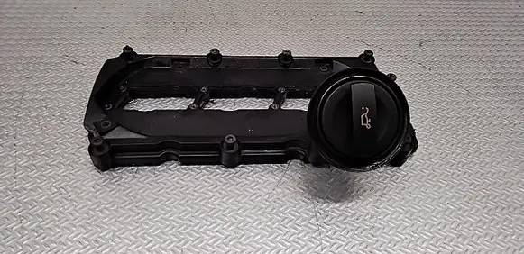 Volkswagen Touareg I Rocker cam cover 