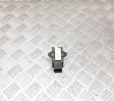 Opel Zafira A Seat heating relay 7L0959772 12104