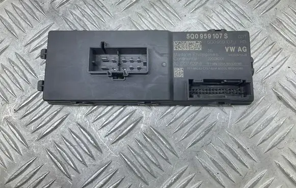 Skoda Karoq Tailgate/trunk control unit/module 5Q0959107S