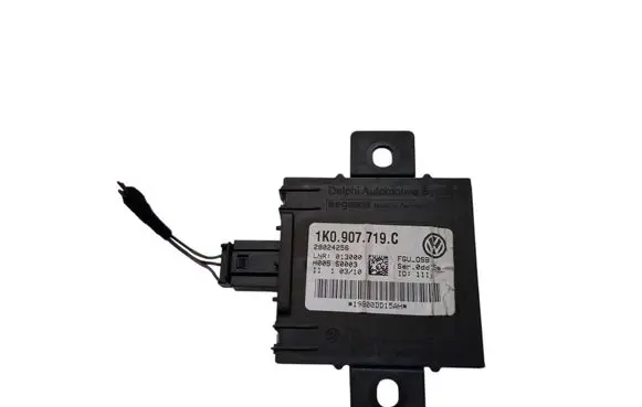 Audi A3 S3 8P Alarm control unit/module 1K0907719C 28024256